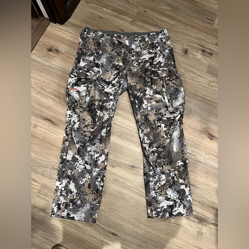 Sitka ESW Whitetail EV II 42R